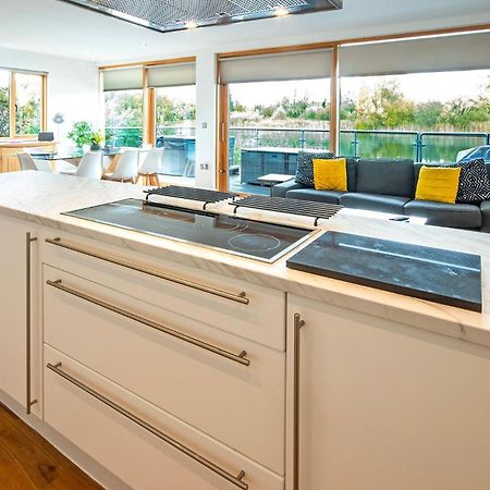 Waters Edge 04, Waterside Lodge P South Cerney Exterior foto